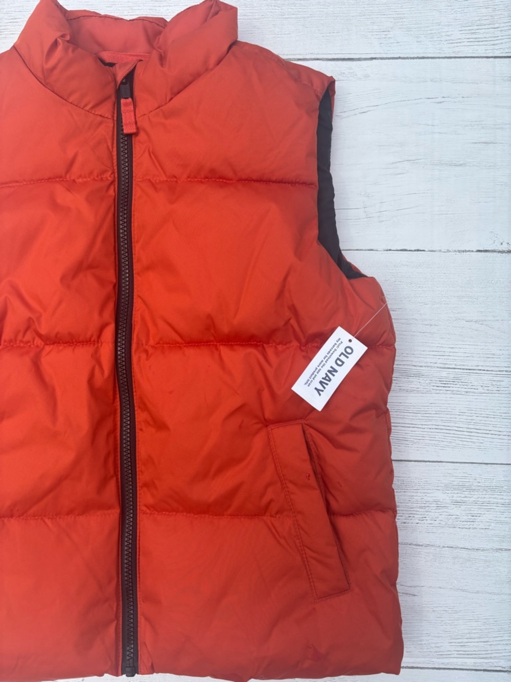 Old Navy Boys Medium Orange Puffer Vest NWT Lightweight Fall Spring Layering - Picture 5 of 6